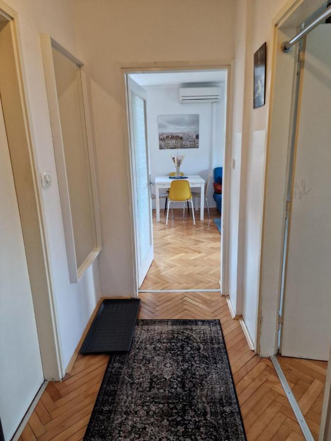 Lovely Condo With Free Parking リュブリャナ エクステリア 写真