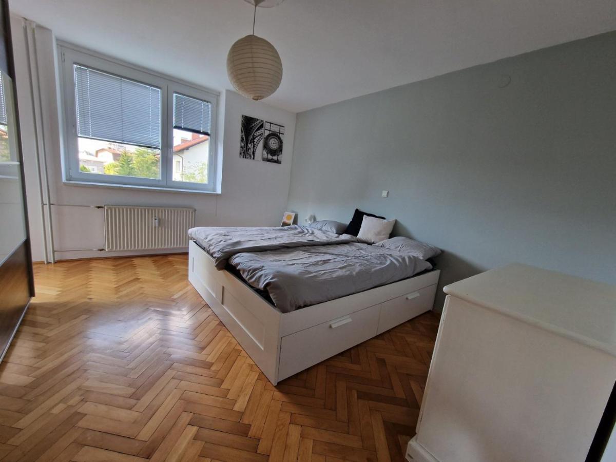 Lovely Condo With Free Parking リュブリャナ エクステリア 写真